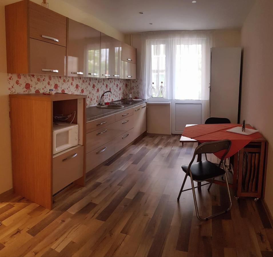 Orhidea Apartman Gheorgheni  Luaran gambar