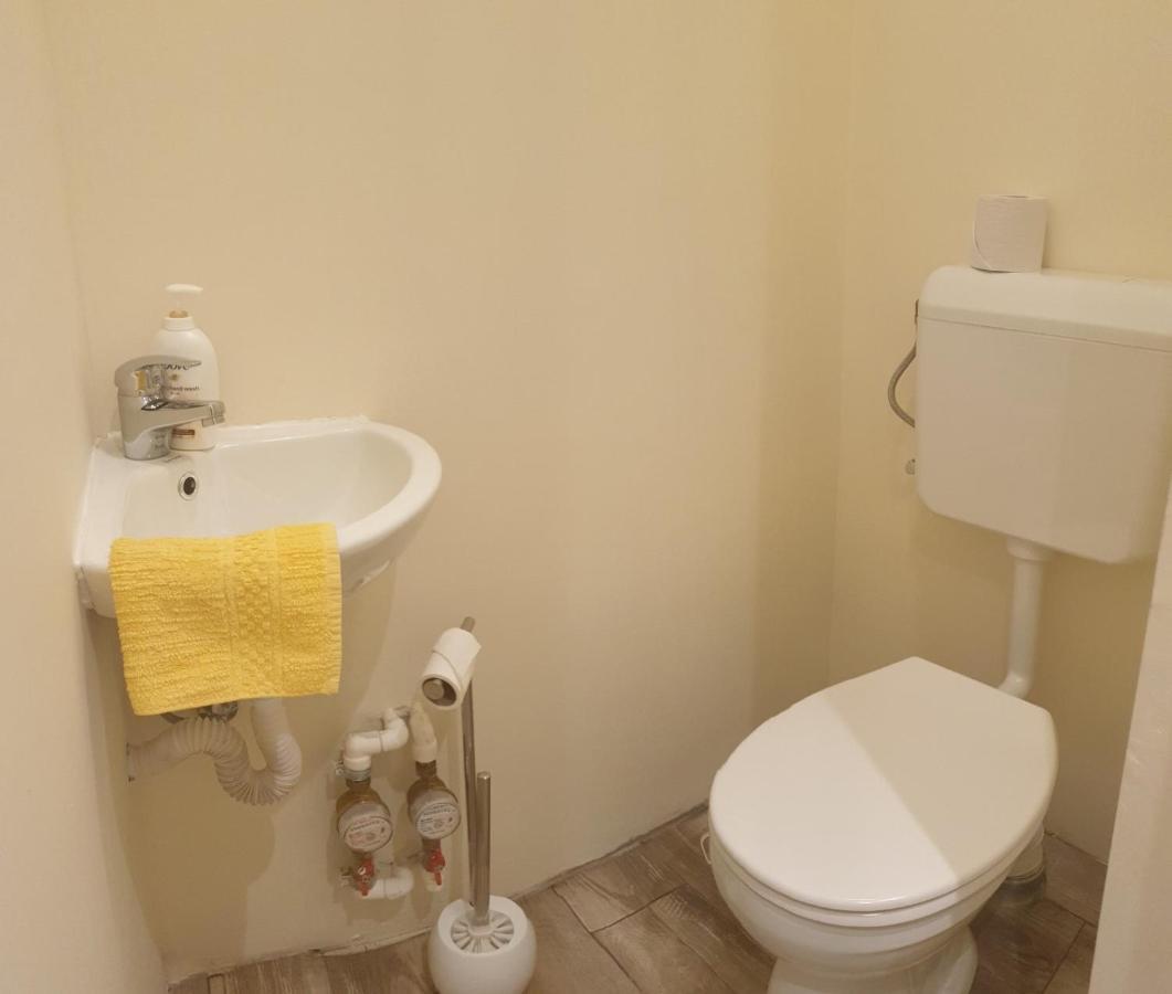 Orhidea Apartman Gheorgheni  Luaran gambar