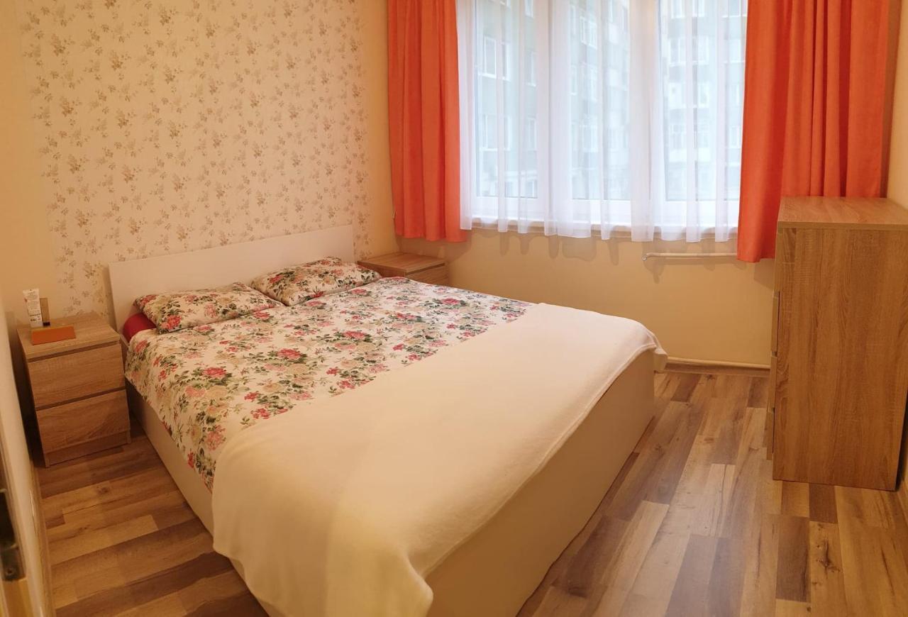 Orhidea Apartman Gheorgheni  Luaran gambar